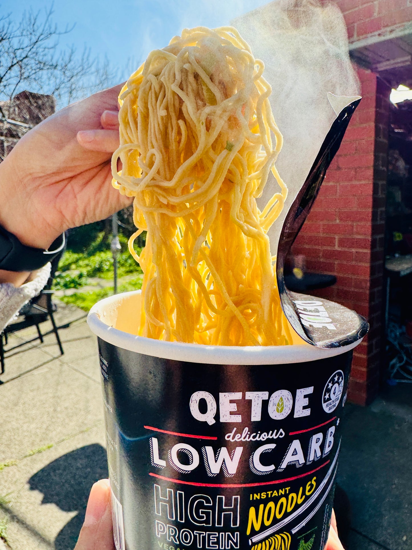 Qetoe Low Carb High Protein Instant Cup Noodle - Beef Flavour